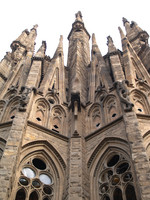 Tempel der Sagrada Familia, Seitenansicht