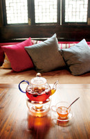 A Teapot of Flower Tea